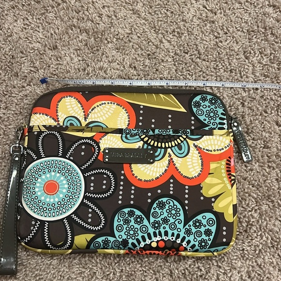Vera Bradley padded tablet holder - Picture 10 of 11